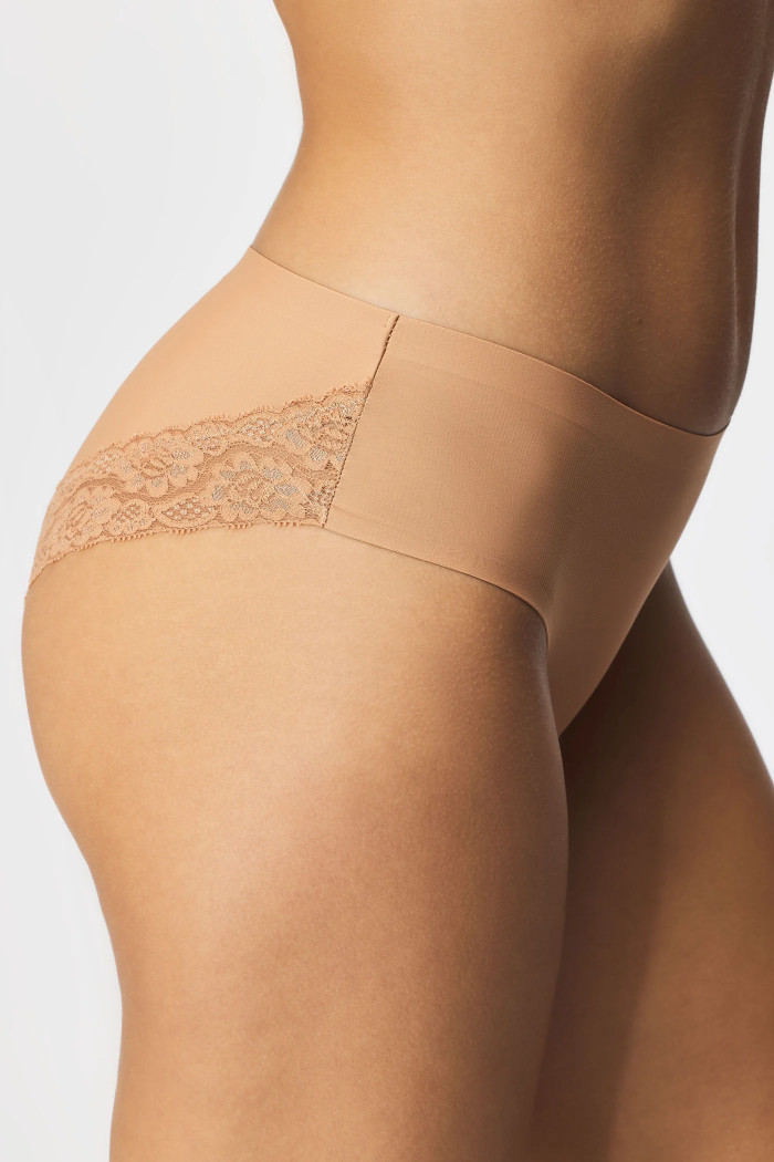 Трусики бесшовные с кружевом Julimex Cheekie CARMEL