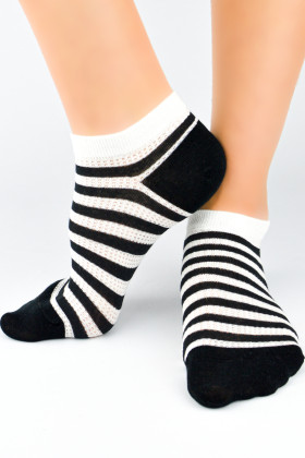 Шкарпетки короткі бавовняні в сітку Noviti ST033-05