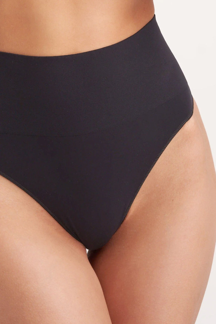 Стрінги безшовні коригуючі Gatta String Correct Sensual Skin