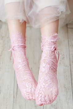 Носки кружевные высокие Aura.Via NW1804 | InSecret.ua