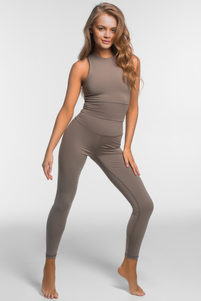 Топ-халтер спортивный удлиненный Luna LS003t Futura | InSecret.ua