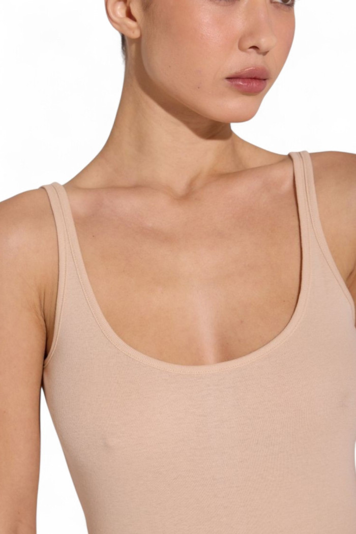 Майка женская на широких бретелях Luna L006t Avero | InSecret.ua