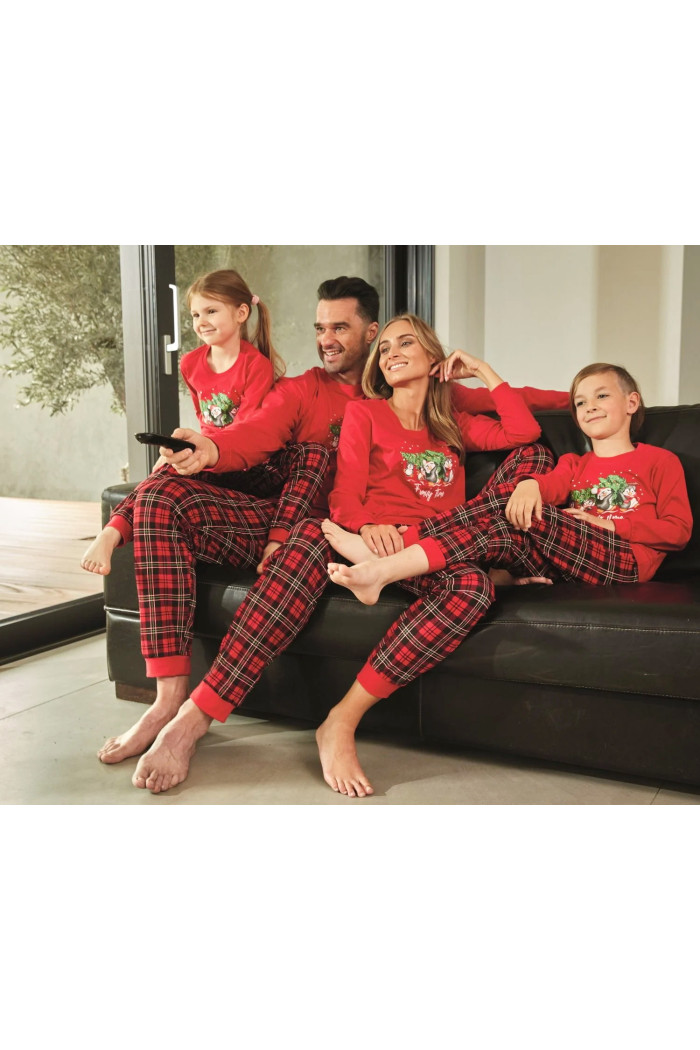Піжама для хлопчика з новорічним принтом CORNETTE 593/137 Family Time